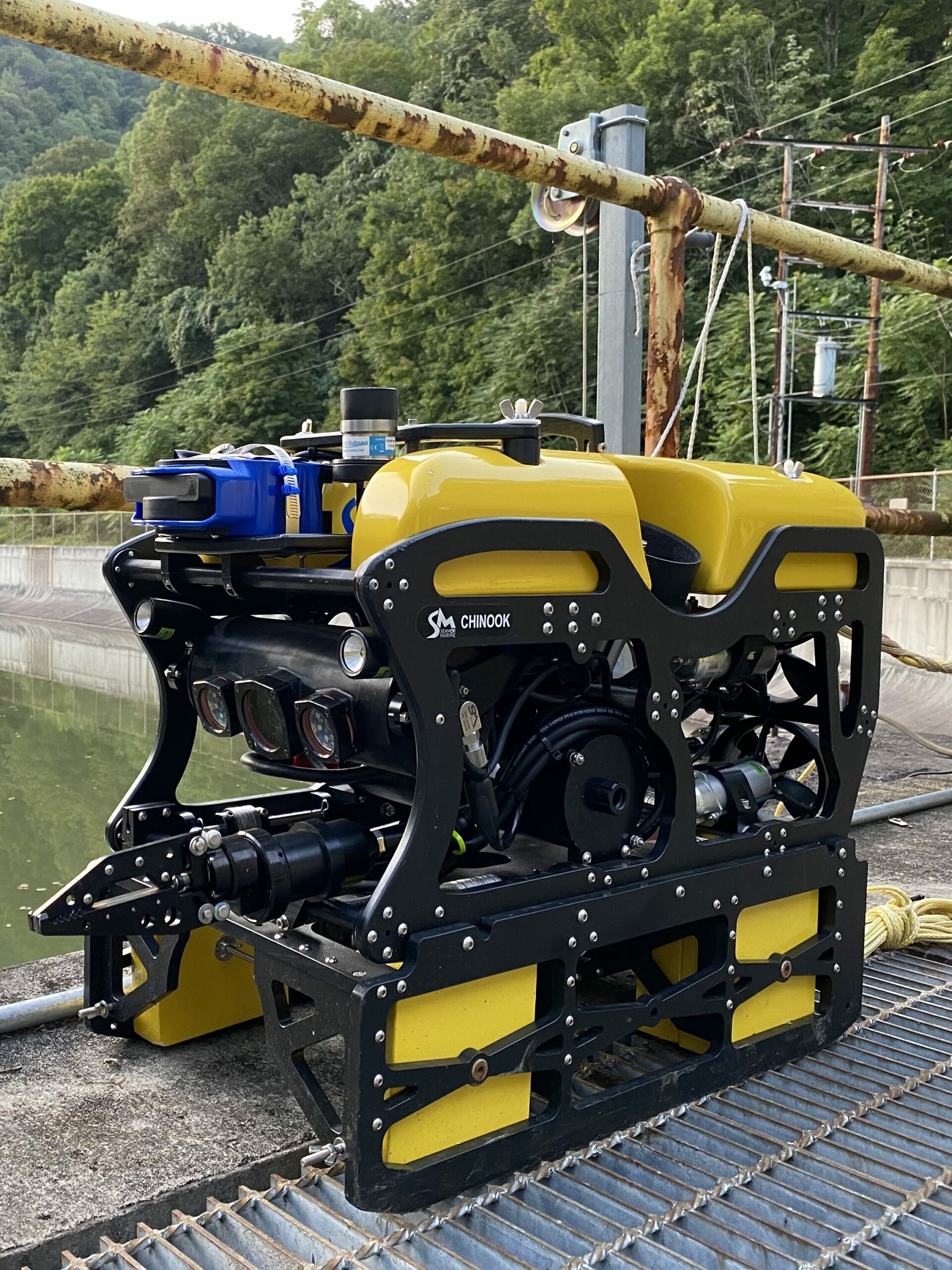 Rov hot sale with arm